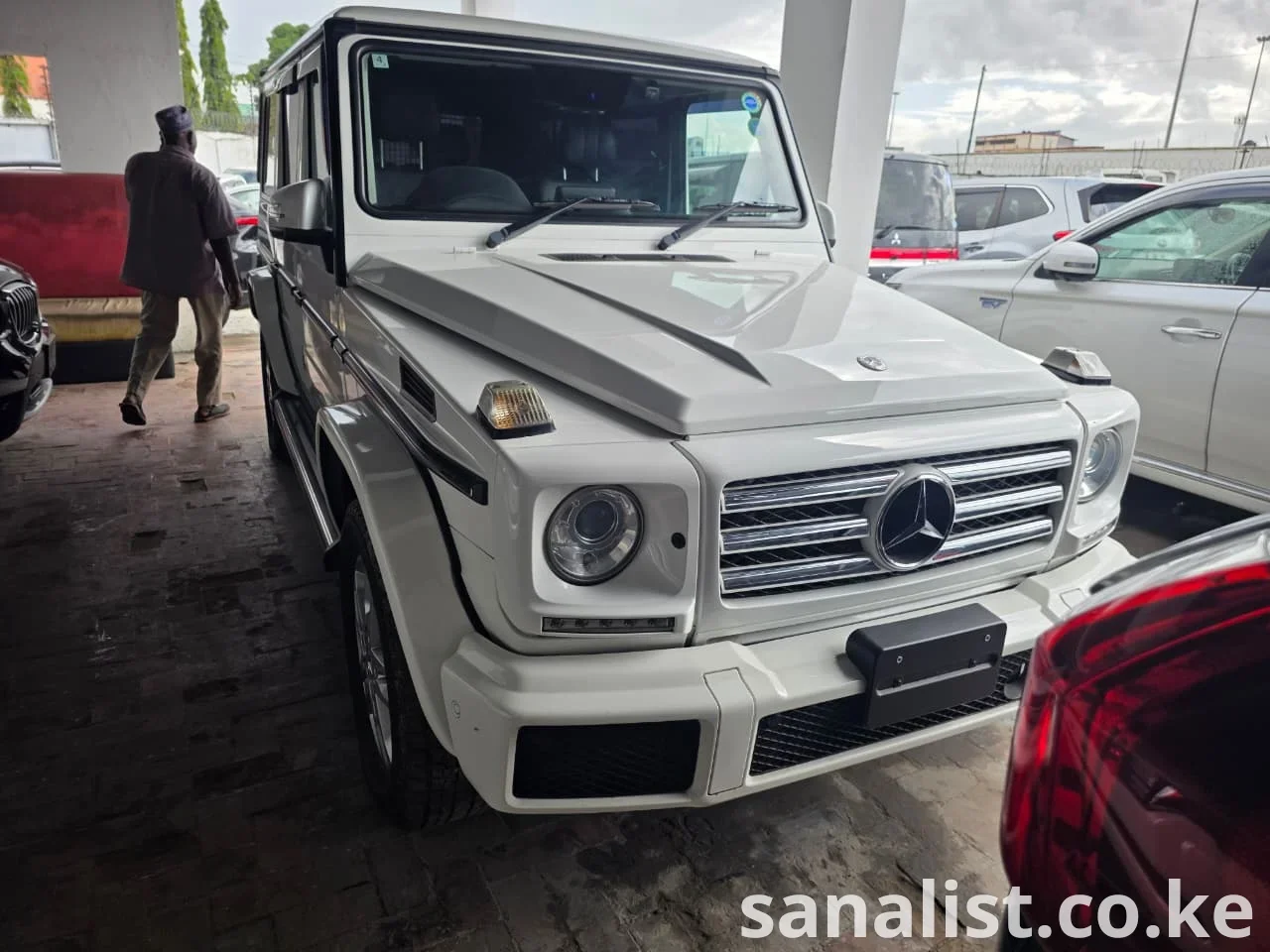 2019 Mercedes-Benz G350d AMG Line White Exterior - Front View