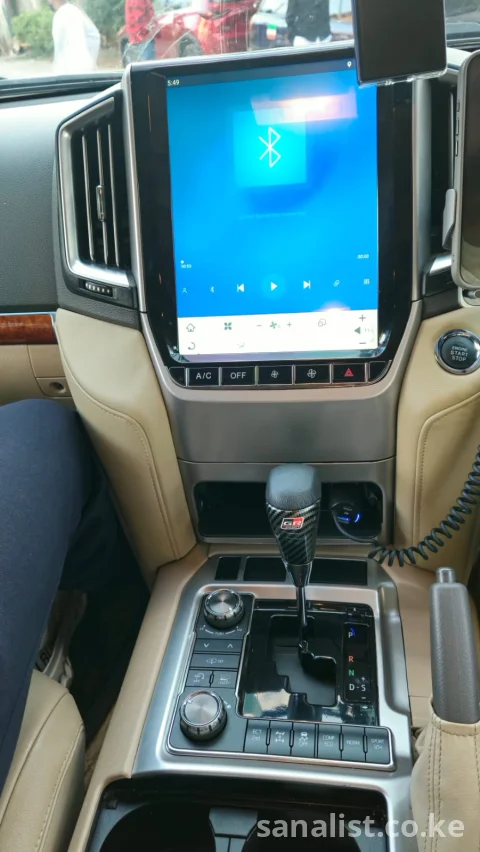 Toyota Land Cruiser New Shape | Facelift (Ex-Japan) | Cars for Sale in Nairobi