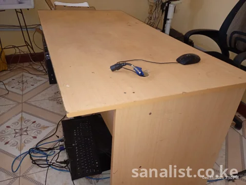 Office Desk with Double Drawers 3