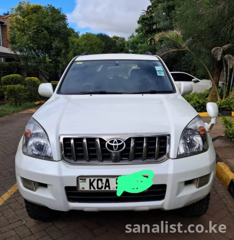 Toyota Land Cruiser Prado 2008 White | Used Cars in Kenya for Sale in Nairobi