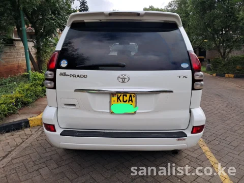 Toyota Land Cruiser Prado 2008 White | Used Cars in Kenya for Sale in Nairobi 12