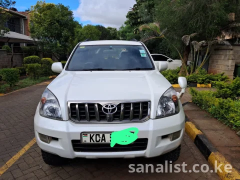Toyota Land Cruiser Prado 2008 White | Used Cars in Kenya for Sale in Nairobi 9