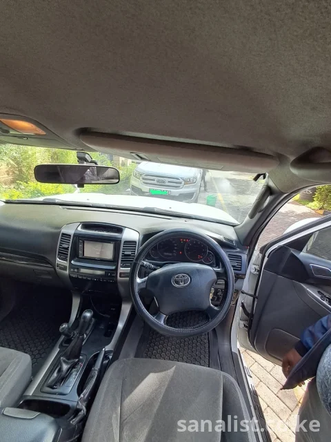 Toyota Land Cruiser Prado 2008 White | Used Cars in Kenya for Sale in Nairobi 8