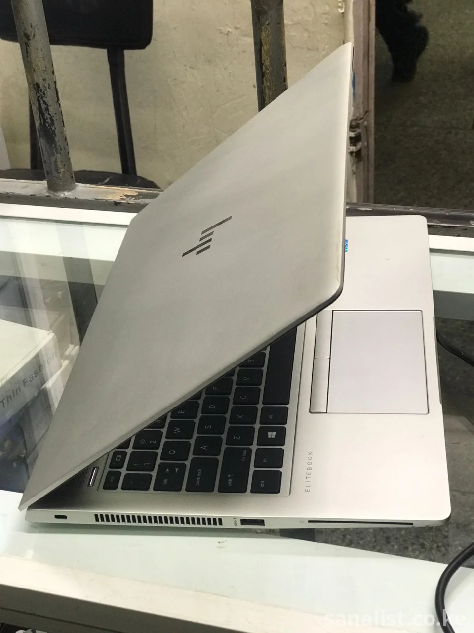 Hp Elitebook 840G5 core i5 8Th Gen 8GB Ram 256SSD