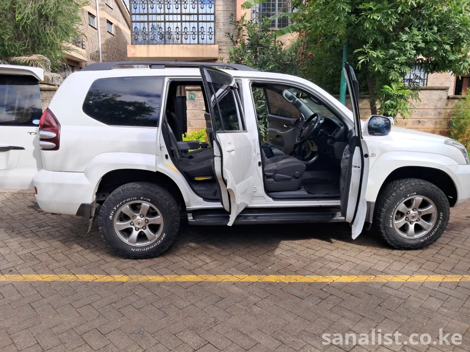 Toyota Land Cruiser Prado 2008 White | Used Cars in Kenya for Sale in Nairobi
