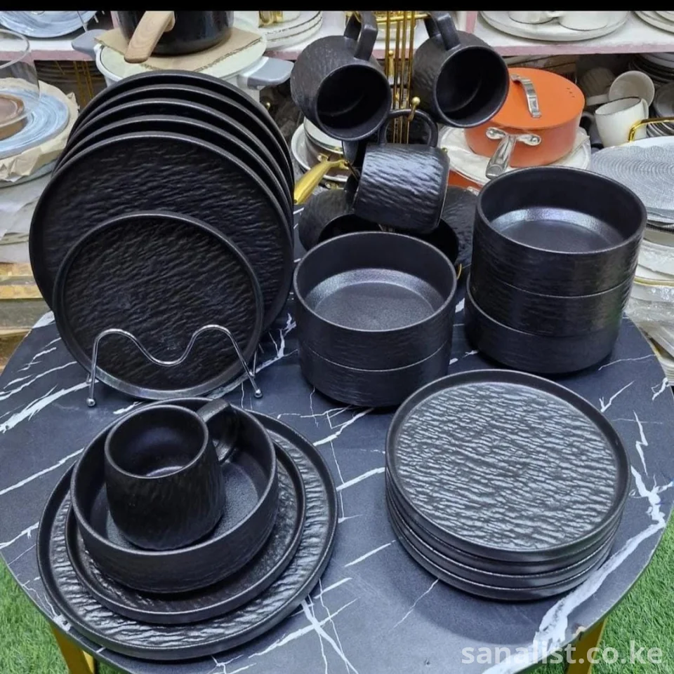 Elegant 24-Piece Ceramic Dinner Set - Plates, Bowls, and Mugs for Modern Dining