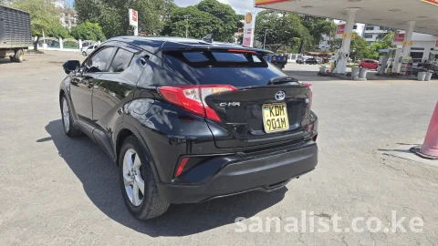 Toyota C-HR for Sale in Kenya – 2017 1800cc Petrol SUV in Mombasa 5