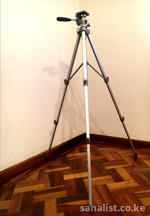 Star-D D-120 Professional Camera Tripod - Heavy-Duty