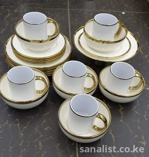 Dinner Set | Ceramic | Gold Rimmed 24 Pieces in Nairobi
