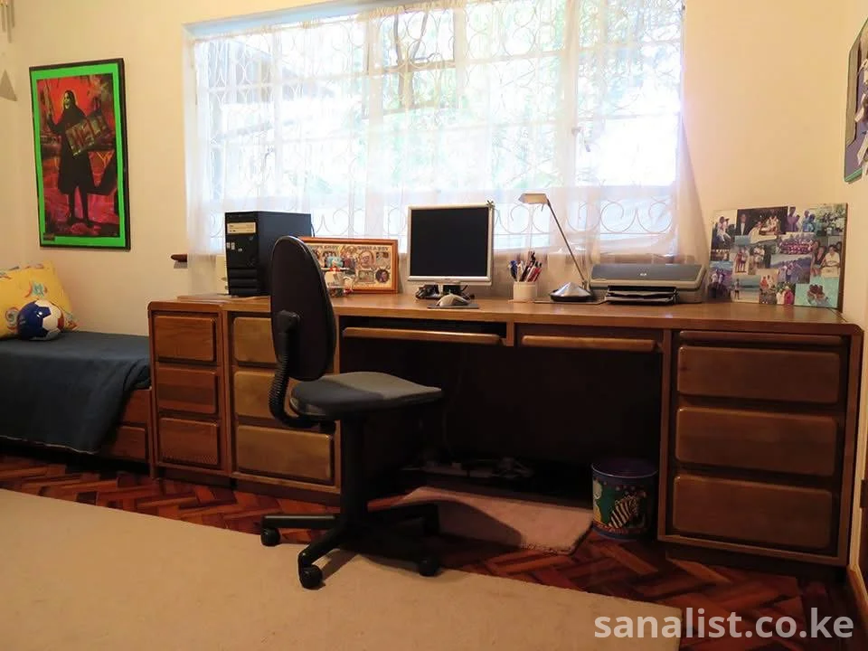 For Sale Amazing Modern Italian Design Desk with 2 Top Drawers & 6 Amazing XX Extra Large Drawers on both sides of the Desk!