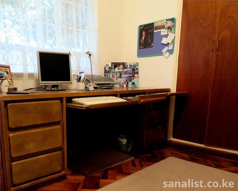 For Sale Amazing Modern Italian Design Desk with 2 Top Drawers & 6 Amazing XX Extra Large Drawers on both sides of the Desk!