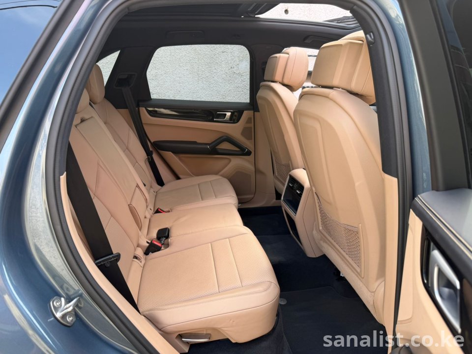2019 Porsche Cayenne 3.0L Petrol for Sale in Kenya – Full Option, 30,000 km | Mombasa