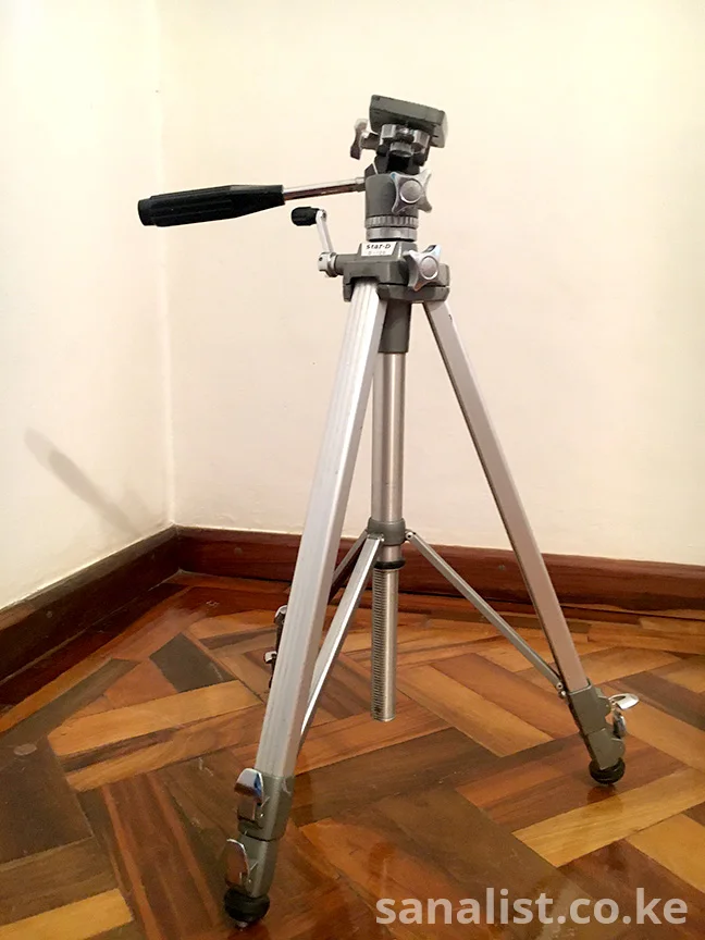 Star-D D-120 Professional Camera Tripod - Heavy-Duty