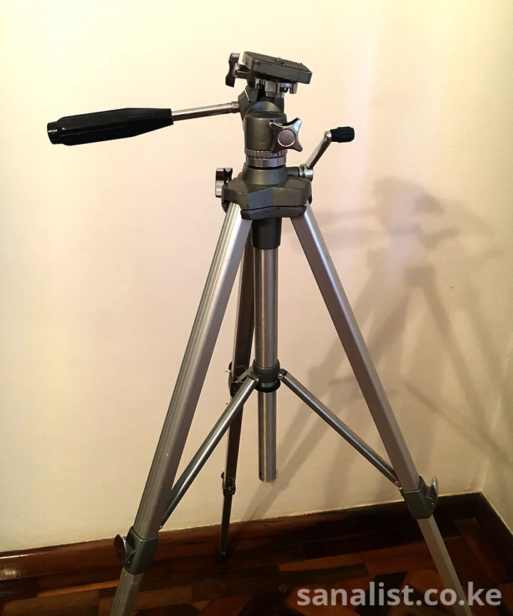 Star-D D-120 Professional Camera Tripod - Heavy-Duty