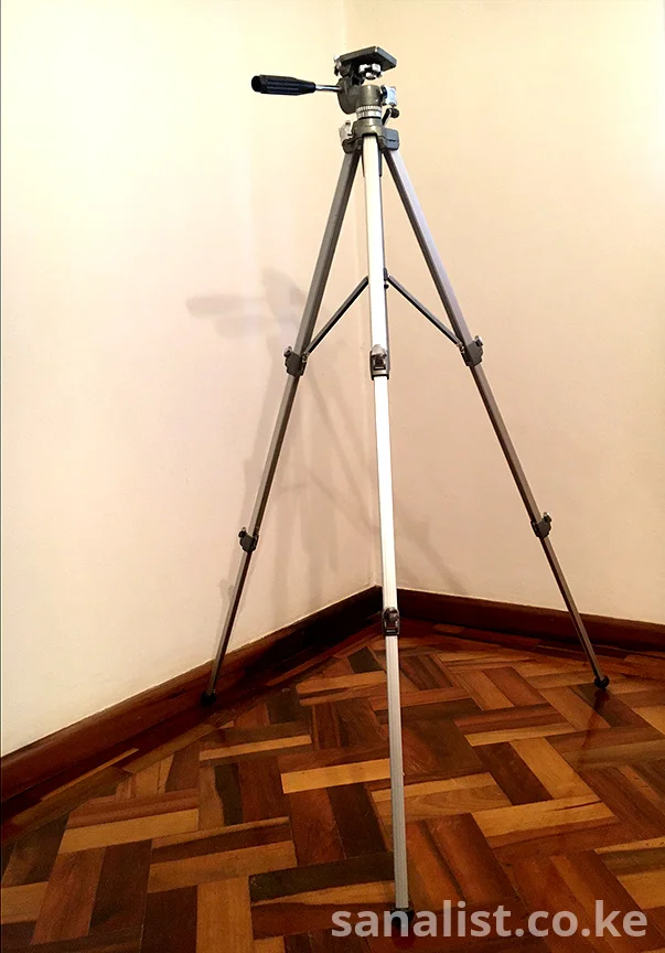 Star-D D-120 Professional Camera Tripod - Heavy-Duty
