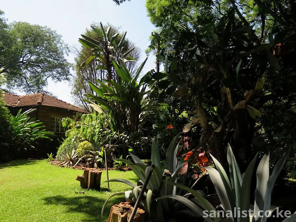 FOR SALE - PRESTIGIOUS PROPERTY IN LAVINGTON, NAIROBI (0.8 ACRES)