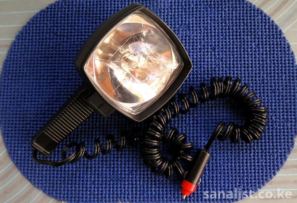FOR SALE A QUARTZ HALOGEN HANDHELD SPOTLIGHT!!