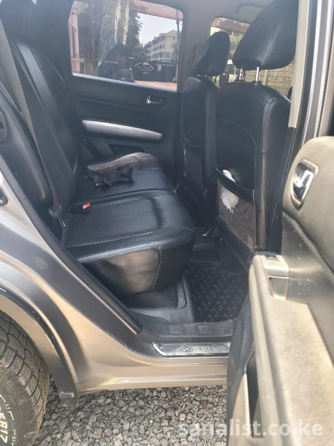Nissan X-Trail Used Car for Sale in Kenya | Nairobi SUV 2010 3