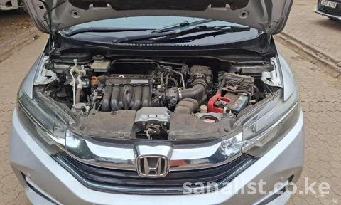 Honda Fit Shuttle 1.5L Hybrid Automatic for Sale in Nairobi, Kenya 6