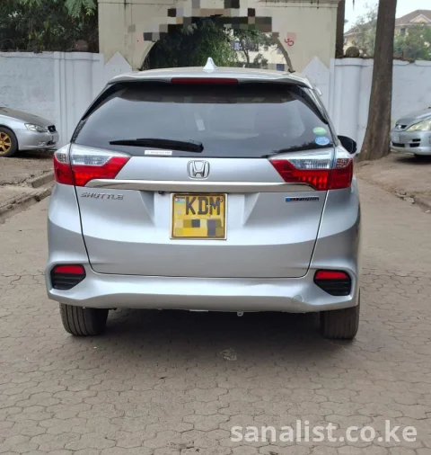 Honda Fit Shuttle 1.5L Hybrid Automatic for Sale in Nairobi, Kenya 9