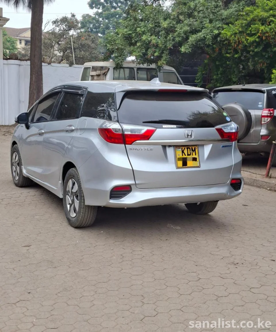 Honda Fit Shuttle 1.5L Hybrid Automatic for Sale in Nairobi, Kenya