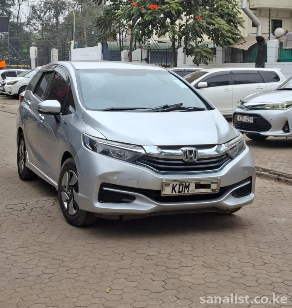 Honda Fit Shuttle 1.5L Hybrid Automatic for Sale in Nairobi, Kenya