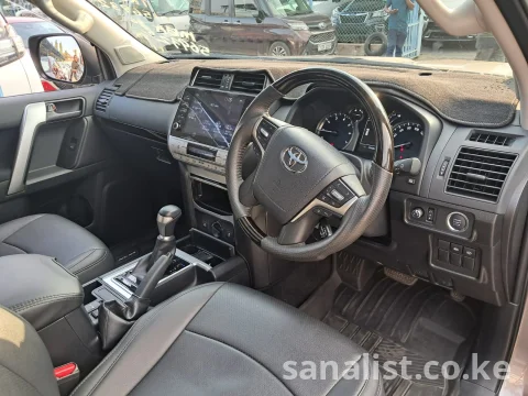 Toyota Land Cruiser Prado 2700cc Petrol – 35,000km | Fresh Import Ex-Japan | Mombasa | 2022 8