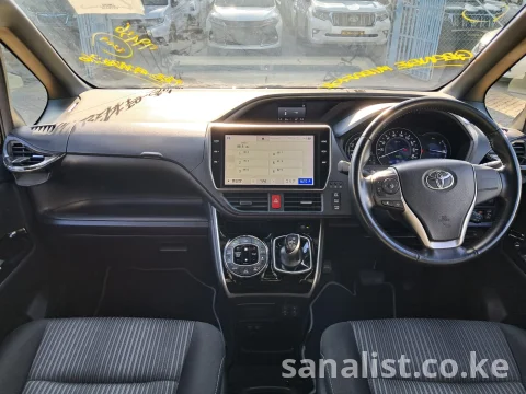 Toyota Voxy Hybrid 2019 1800cc 7-Seater with TV & Auto Doors Kenya 9