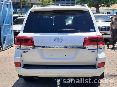 Toyota Land Cruiser ZX V8 2019 7-Seater 4600cc for Sale Kenya 17