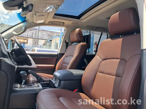Toyota Land Cruiser ZX V8 2019 7-Seater 4600cc for Sale Kenya 4