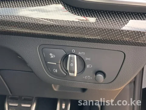 Audi SQ5 2020 V6 3000cc Petrol with Sunroof for Sale Kenya 9