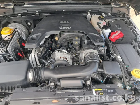 2020 Jeep Wrangler 3.6L V6 4x4 for Sale in Kenya | Mombasa 15