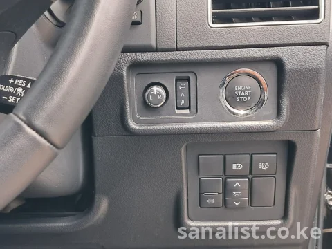 Toyota Prado TX-L 2022 2800cc Diesel 7-Seater with Roof Tent Kenya 17