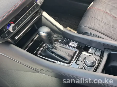 Mazda 6 2019 2500cc Petrol Fully Loaded with Leather & Bose Kenya 9