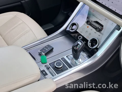 2019 Range Rover Sport 3000cc Diesel 58,000km for Sale Kenya 8
