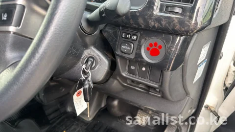 Toyota Hiace DX GL 2021 for Sale in Mombasa – Fresh Import, 40,000 KM | Sanalist 6