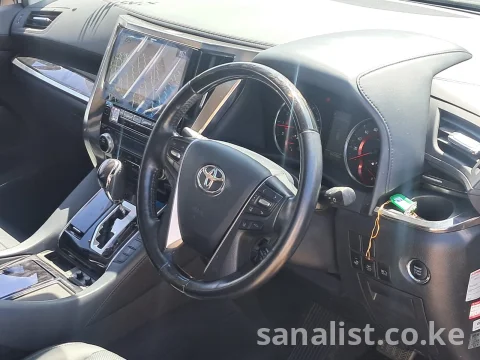 Used Toyota Alphard for Sale in Kenya | Fresh Import 7