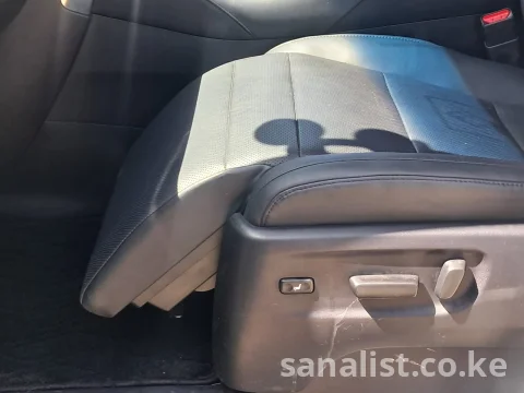 Used Toyota Alphard for Sale in Kenya | Fresh Import 14