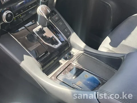 Used Toyota Alphard for Sale in Kenya | Fresh Import 15