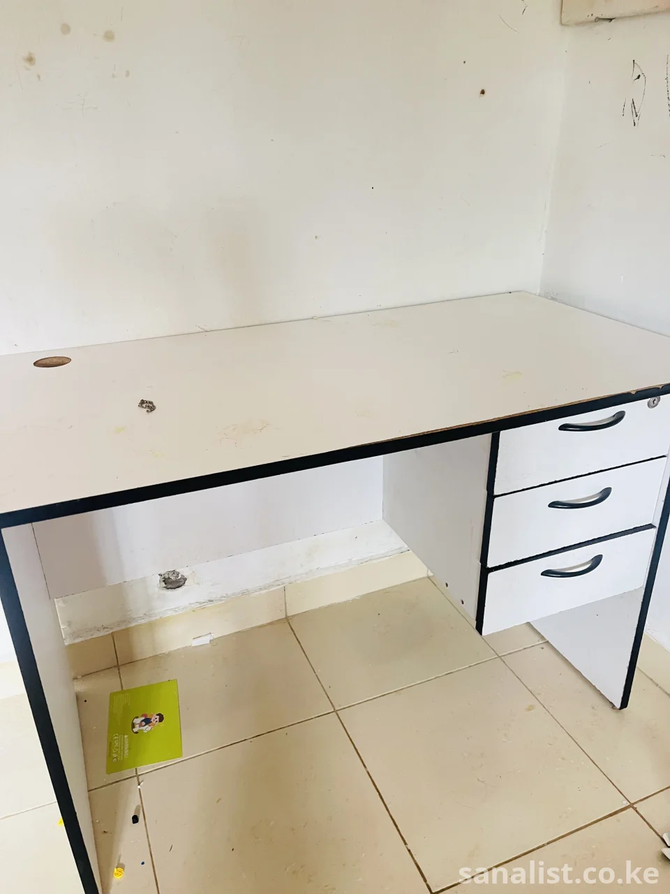 Used Study/Office Desk with 3 Drawers – Nairobi | SanaList