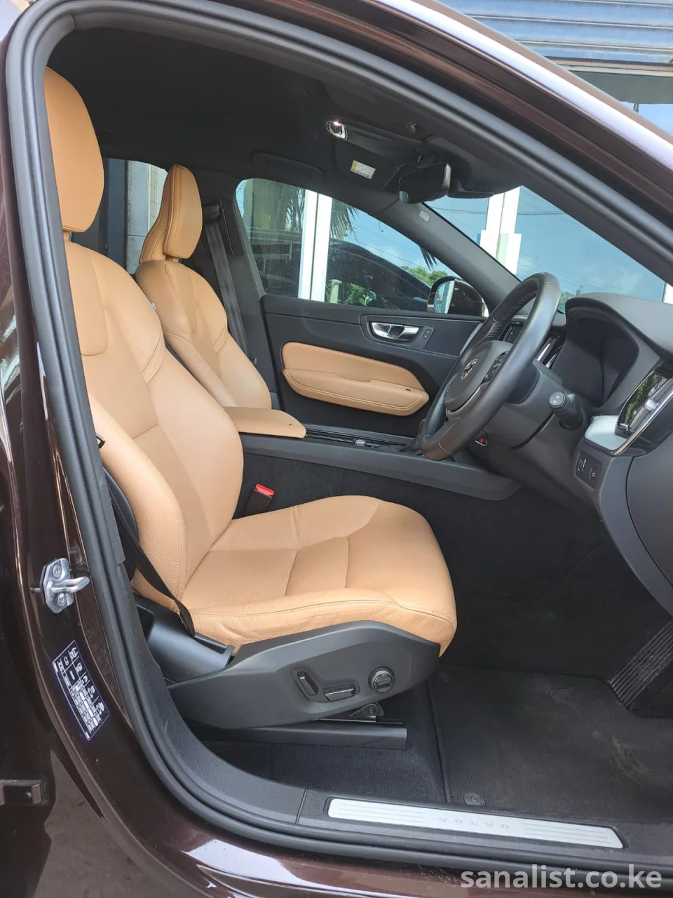 Volvo XC60 T5 for Sale in Kenya | Used Cars for Sale