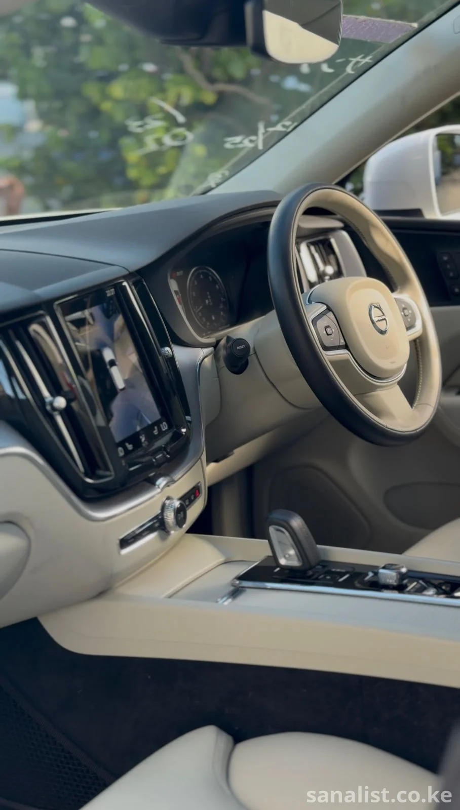Volvo XC60 T5 for Sale in Kenya | Used Cars for Sale