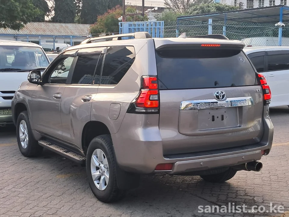 Toyota Land Cruiser Prado 2700cc Petrol – 35,000km | Fresh Import Ex-Japan | Mombasa | 2022