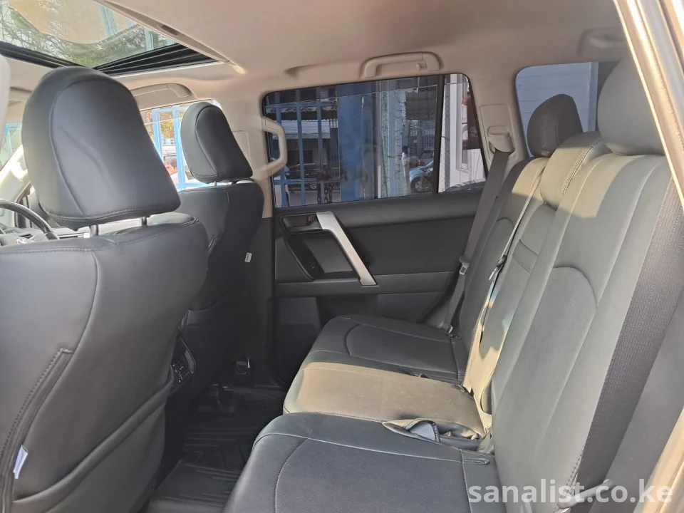 Toyota Land Cruiser Prado 2700cc Petrol – 35,000km | Fresh Import Ex-Japan | Mombasa | 2022