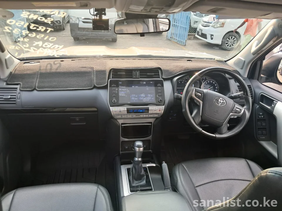 Toyota Land Cruiser Prado 2700cc Petrol – 35,000km | Fresh Import Ex-Japan | Mombasa | 2022