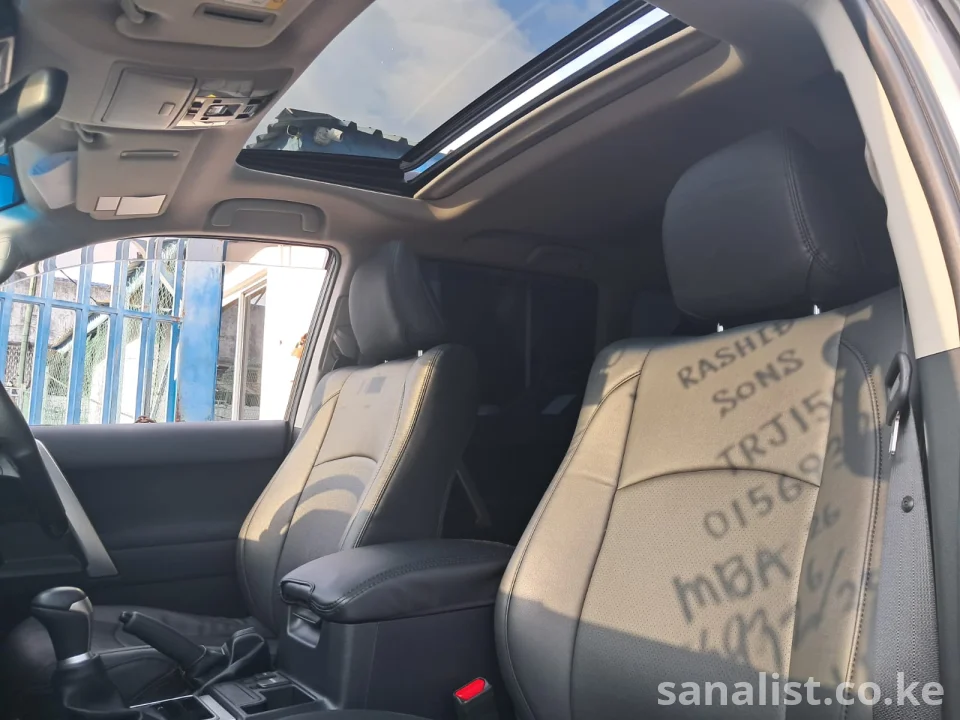Toyota Land Cruiser Prado 2700cc Petrol – 35,000km | Fresh Import Ex-Japan | Mombasa | 2022