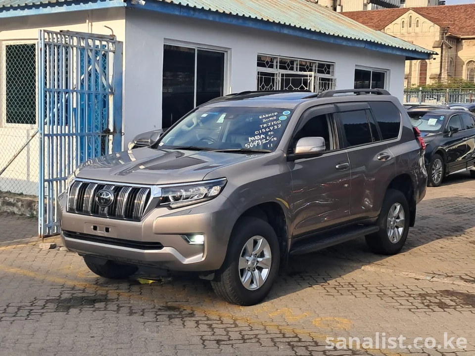 Toyota Land Cruiser Prado 2700cc Petrol – 35,000km | Fresh Import Ex-Japan | Mombasa | 2022