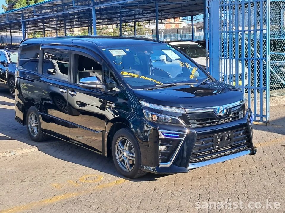 Toyota Voxy Hybrid 2019 1800cc 7-Seater with TV & Auto Doors Kenya
