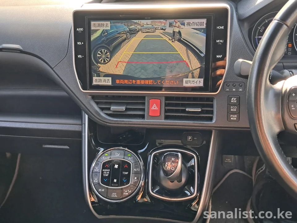 Toyota Voxy Hybrid 2019 1800cc 7-Seater with TV & Auto Doors Kenya