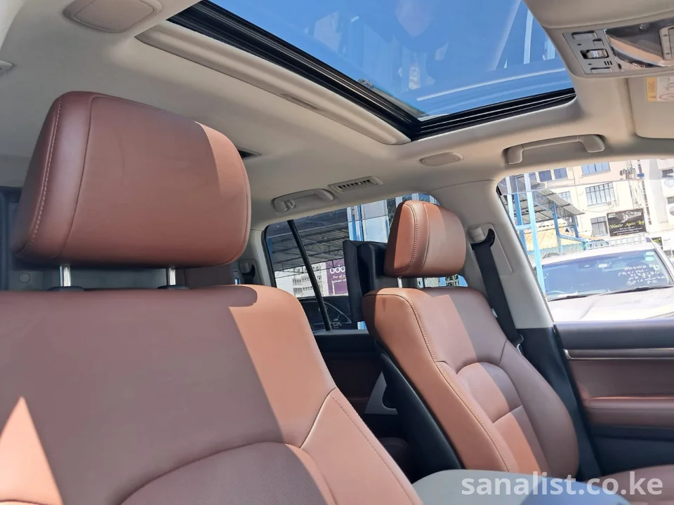 Toyota Land Cruiser ZX V8 2019 7-Seater 4600cc for Sale Kenya